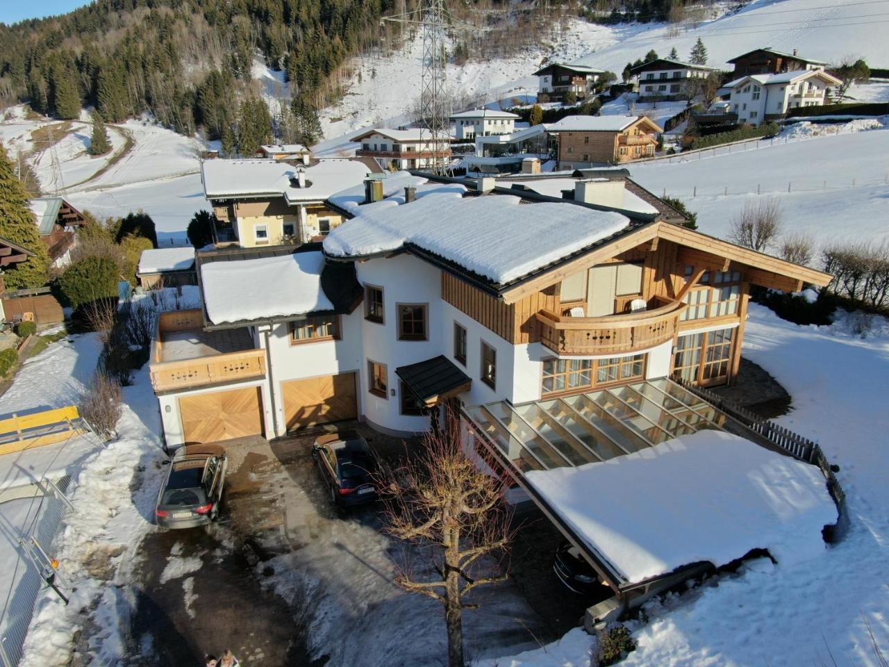 Alpenappartement Kaprun Exterior photo